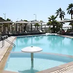 Comfort Otel 4*