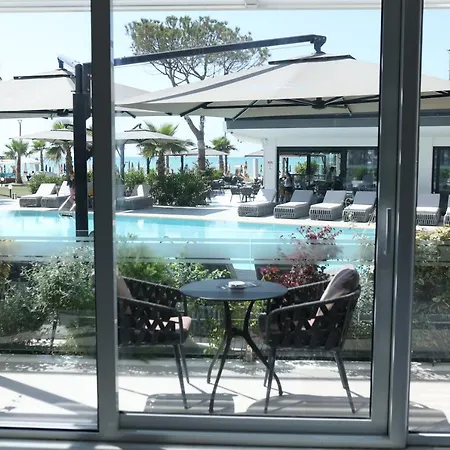 Comfort Golem (Tirana)