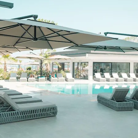 Comfort 4* Golem (Tirana)