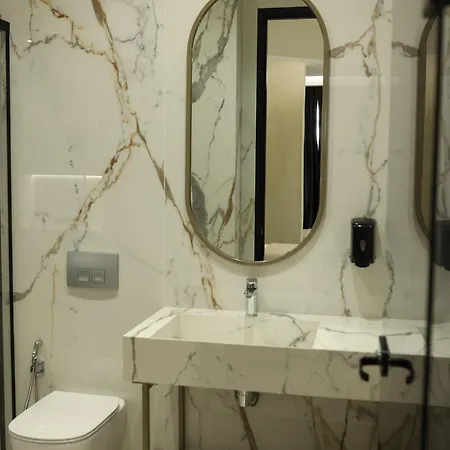 Otel Comfort Golem (Tirana)