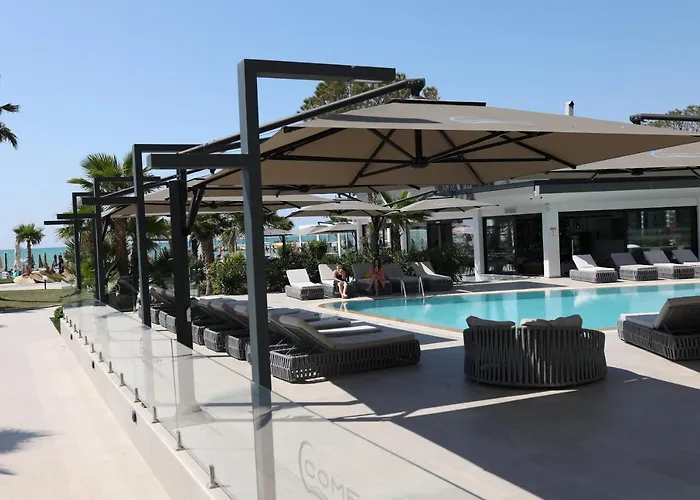 Comfort 4* Golem (Tirana)