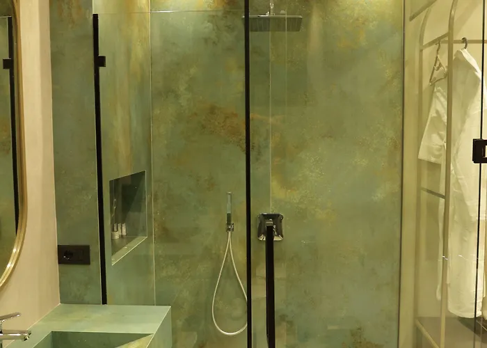 Comfort Hotel 4*