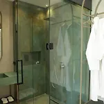 Ξενοδοχείο Comfort Golem (Tirana)