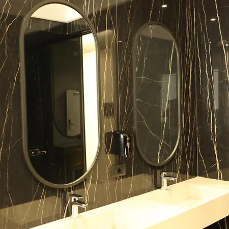 Hotel Comfort 4*