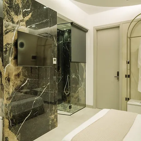 Comfort 4* גולם