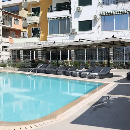 Comfort Ξενοδοχείο Golem (Tirana)