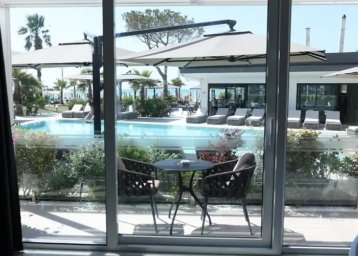 Comfort Golem (Tirana)