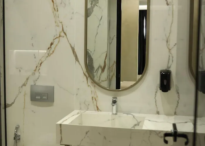 Hotel Comfort Golem (Tirana)