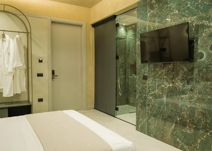 Comfort Otel Golem (Tirana)