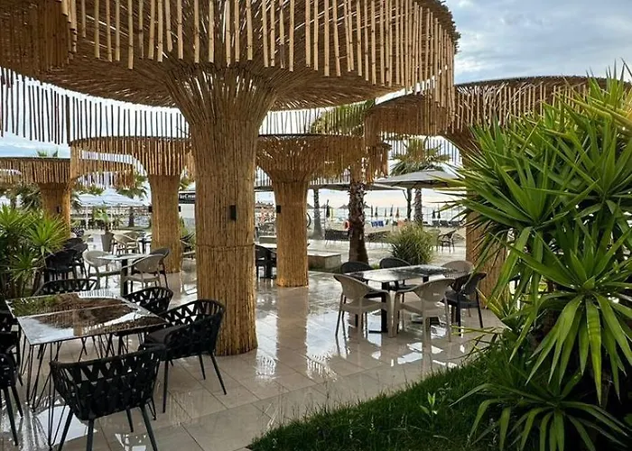 Comfort Hotel Golem (Tirana)